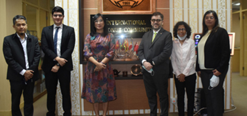 ambassador-of-the-republic-of-colombia-held-a-courtesy-meeting-to-icc-secretariat20211009104437.jpg