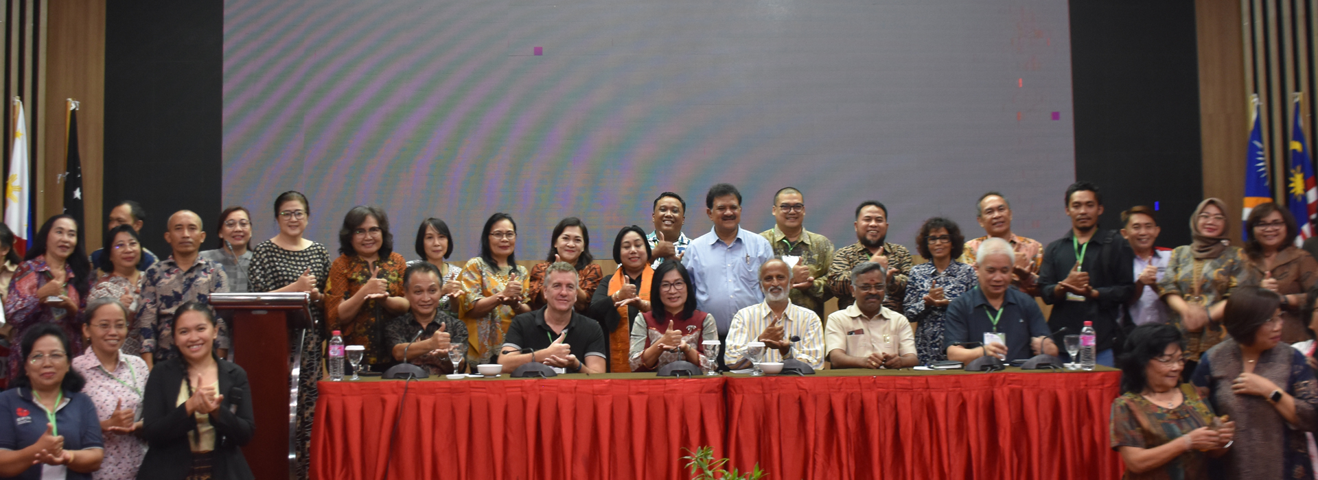 International Seminar on Harnessing Coconut Potential for Offsetting Carbon Emissions: Integrating Science and Economy for a Sustainable Future